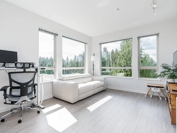 2663 Library Ln #506, North Vancouver, BC V7J 0B9
