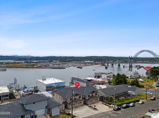 815 SW 13th St Unit 3, Newport, OR