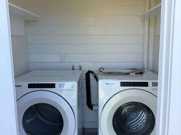 4th image of 7442 Daytona St #7442