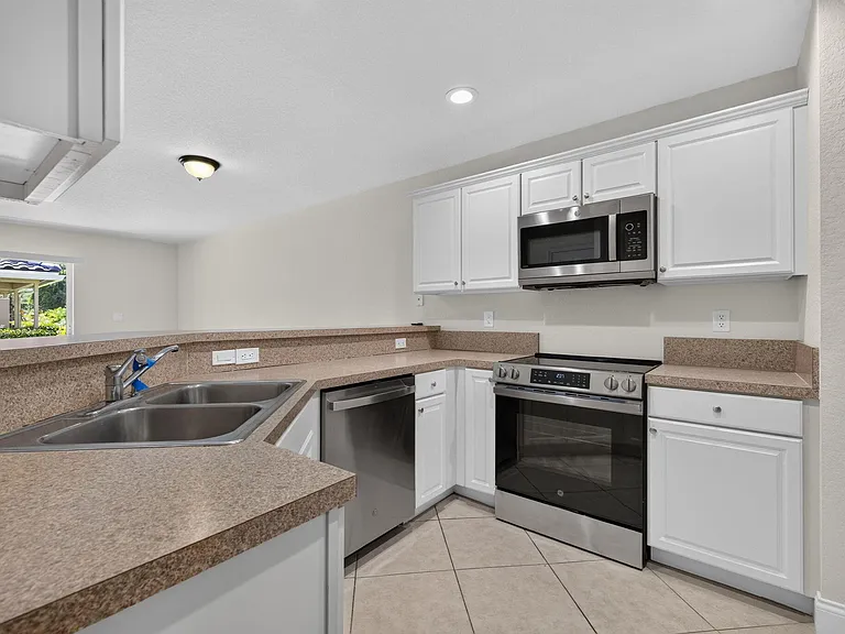 2786 SE Birmingham Dr — Photo 12