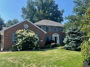 450 Dillon Cir NE, North Canton, OH 44720