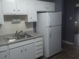 221 Leslie Ln #A, Ballwin, MO 63021