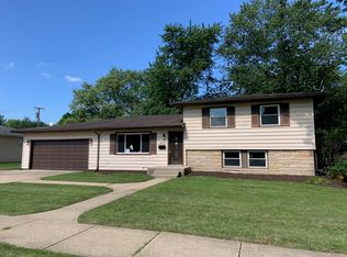 711 S East St, Crown Point, IN 46307