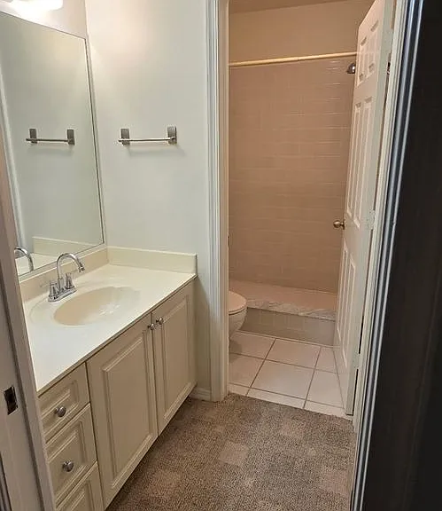 240 Timber Lake Cir #D202 — Photo 9