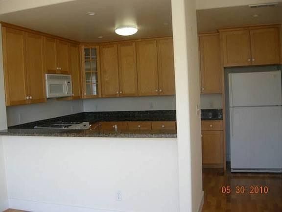 3rd image of 1850 Turk St