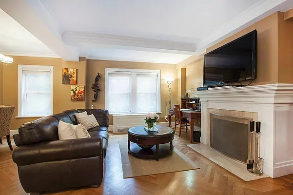 Sold by Town Residential | media 4