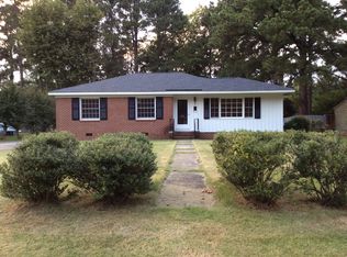 912 S Crescent Dr, Smithfield, NC 27577
