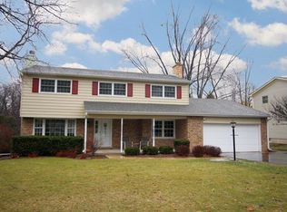25W746 Flint Creek Dr, Wheaton, IL