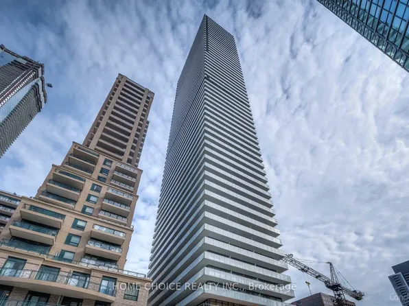 42 Charles St E, Toronto, ON