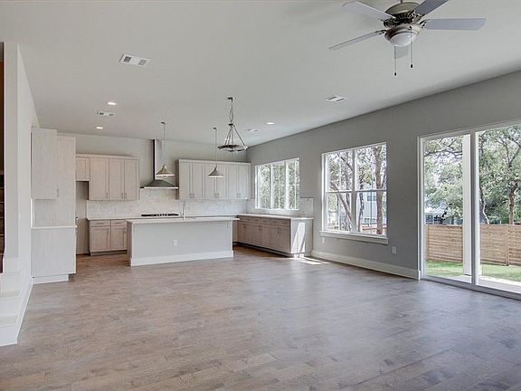 5th image of 7911 Ryans Way