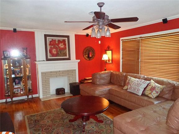 4th image of 2201 Elizabeth Dr
