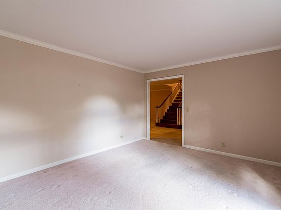 4th image of 118 Yorktown Dr