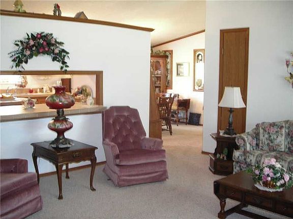 5th image of 2893 W Walnut Dr