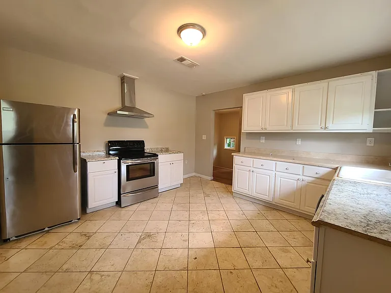 601 S Elizabeth Pl NW — Photo 6