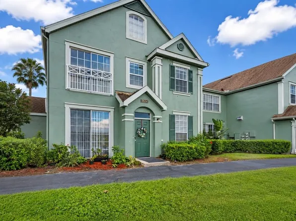 9834 LAKE CHASE ISLAND WAY #9834, TAMPA, FL 33626