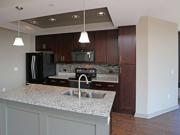 AT580 Apartments — Photo 7