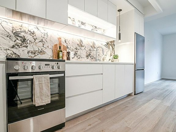 4th image of 957 Atlantic Ave #511
