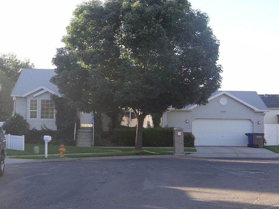 1st image of 1552 N Newton Park St