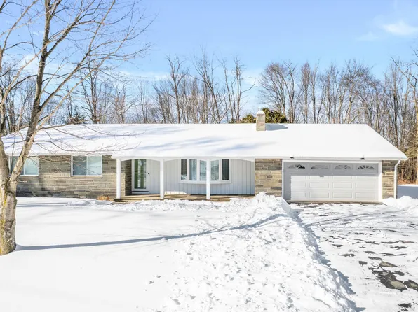 105 Sterry Dr, Greene, NY 13778