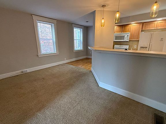 2nd image of 3251 Bishop St #2
