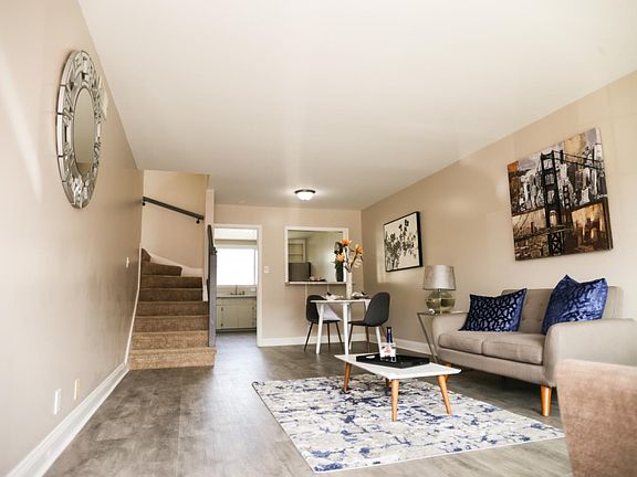 2nd image of 324 Abbot Ave