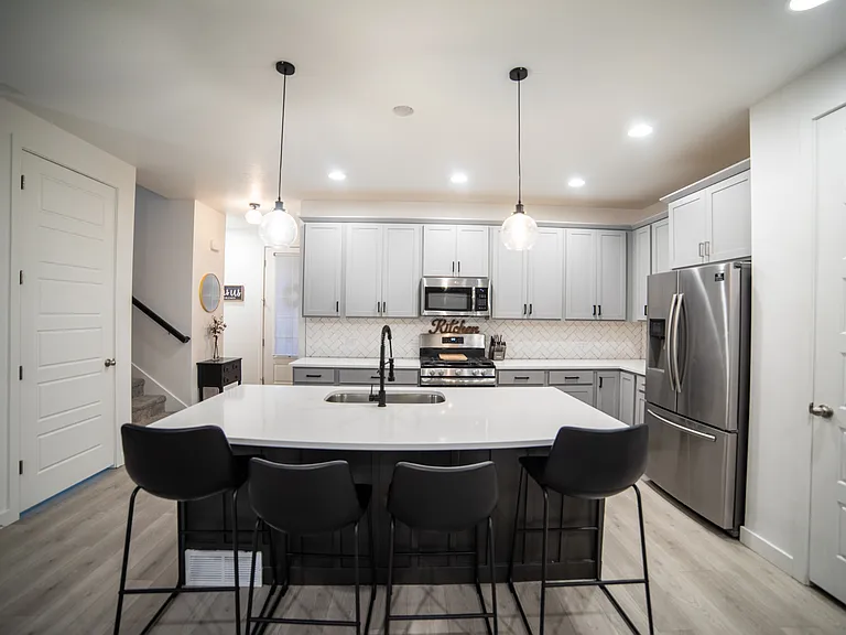 11361 S Abbey Mill Dr W — Photo 3