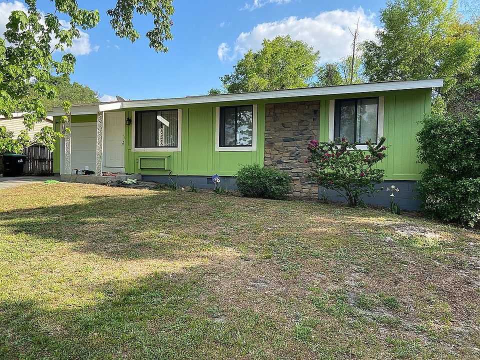 1st image of 1136 Carlson Dr