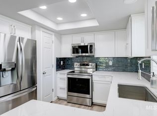 10306 W Greenleaf Ct, Boise, ID 83704