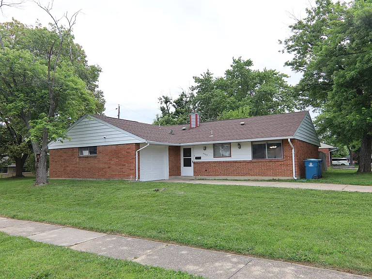 5377 Flotron Dr — Photo 1
