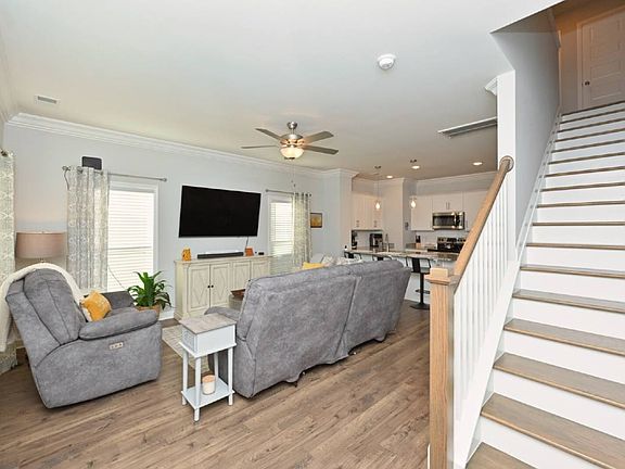 4th image of 436 Withrow Way