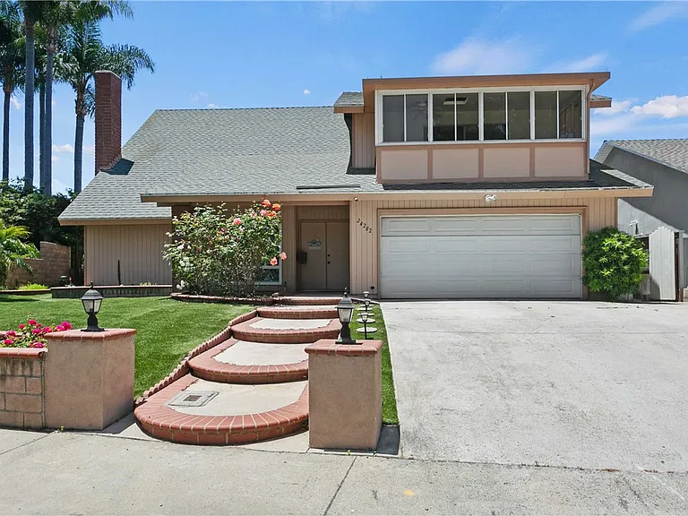 24282 Sunnybrook Cir — Photo 27