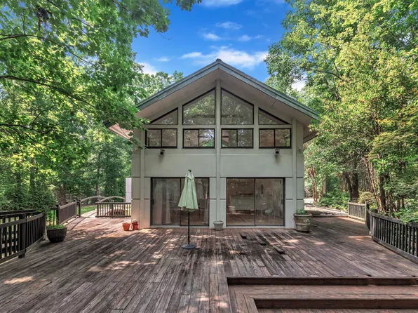 8510 Dunlee Falls Rd, Raleigh, NC 27613