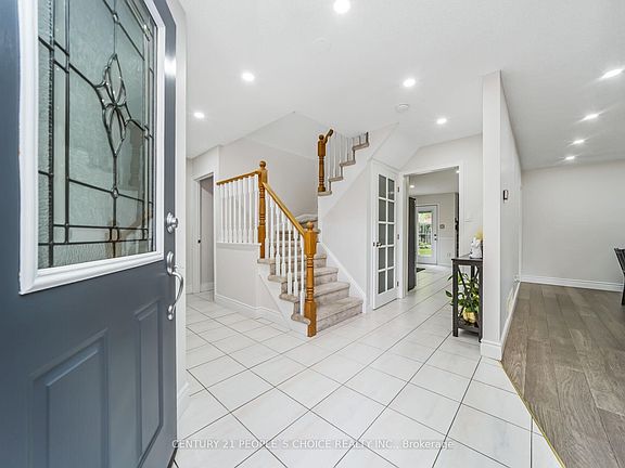 5th image of 10 Hillgarden Dr