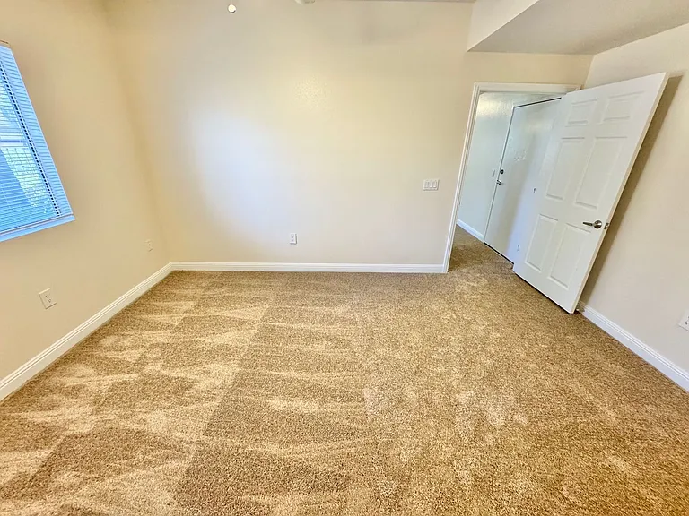 5250 S Rainbow Blvd #1005 — Photo 8