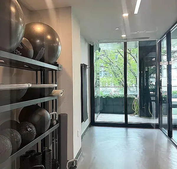 45-30 Pearson St #9C — Photo 10