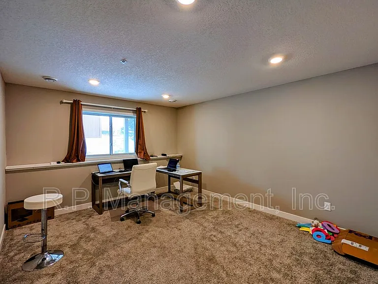 18814 72nd Pl N — Photo 15