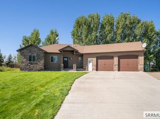 73 N Hillside Rd, Idaho Falls, ID 83402