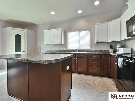 4th image of 4613 Clearwater Dr