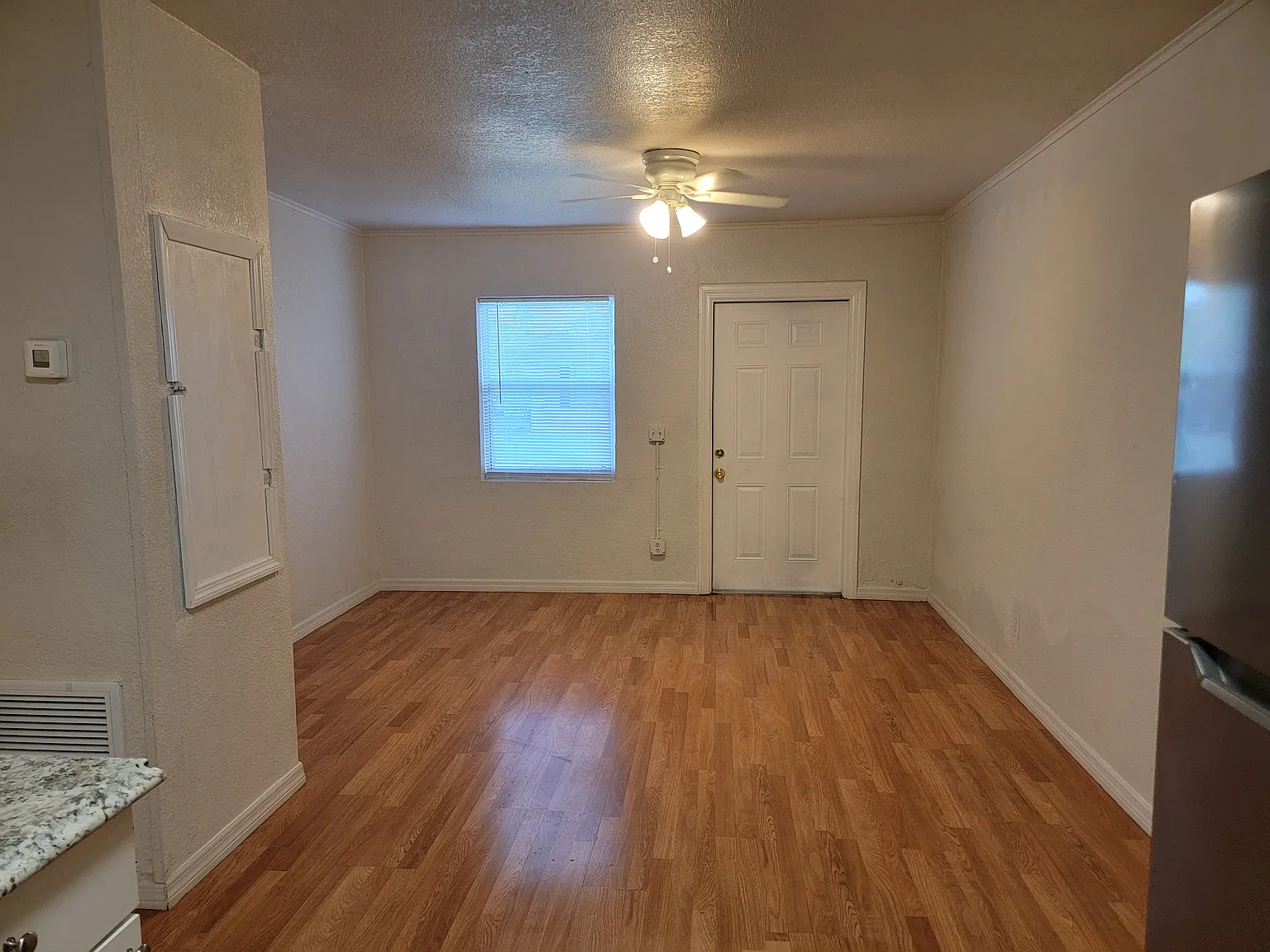 2 bed, 750 sqft, $1,100 — Photo 4