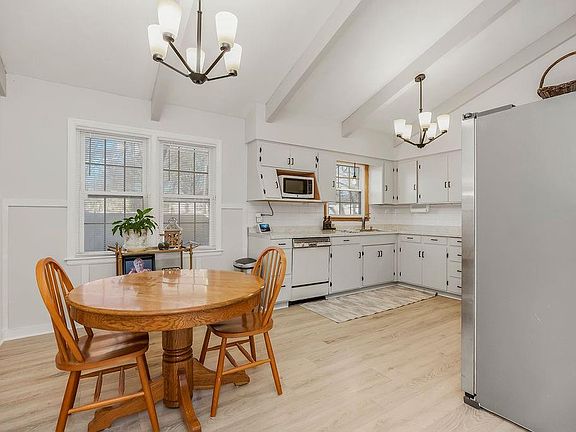 5th image of 7510 N Avalon St