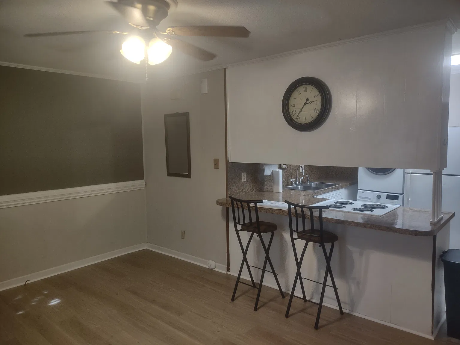 1 bed, 650 sqft, $930 — Photo 3