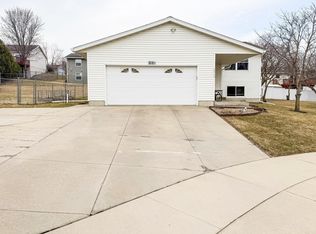 4912 Opal Ln NW, Rochester, MN 55901