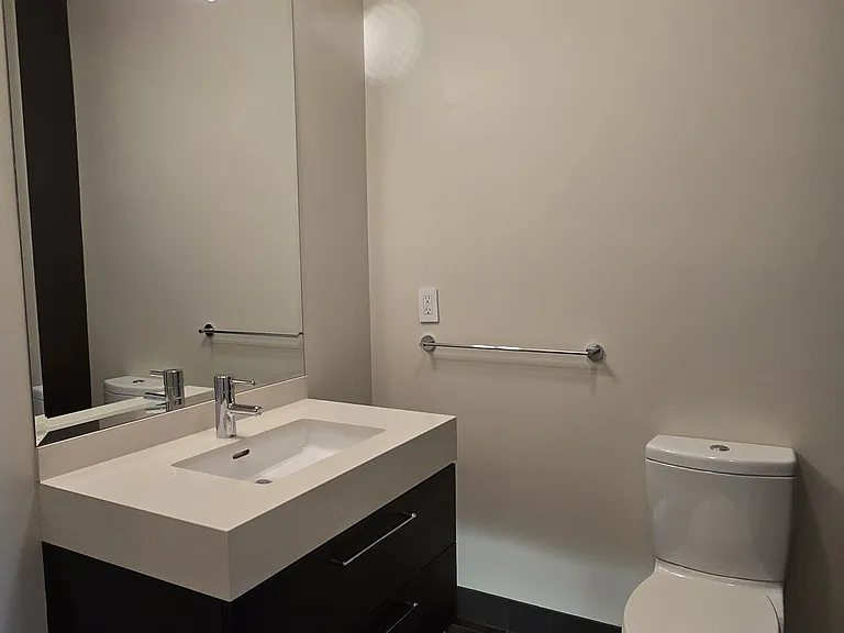 2652 Harrison St #203 — Photo 8
