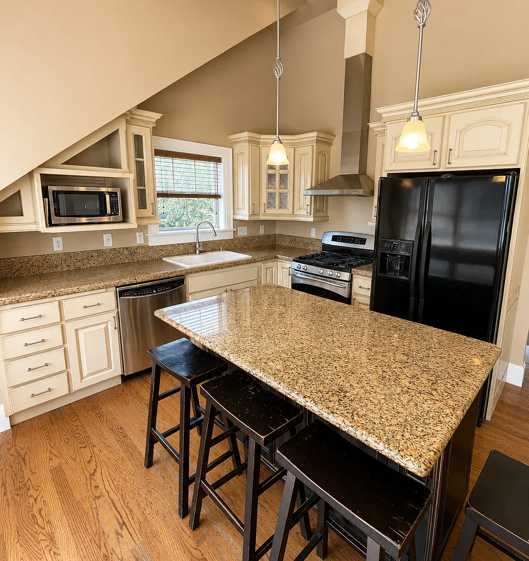 3 bed, 1544 sqft, $1,975 — Photo 3