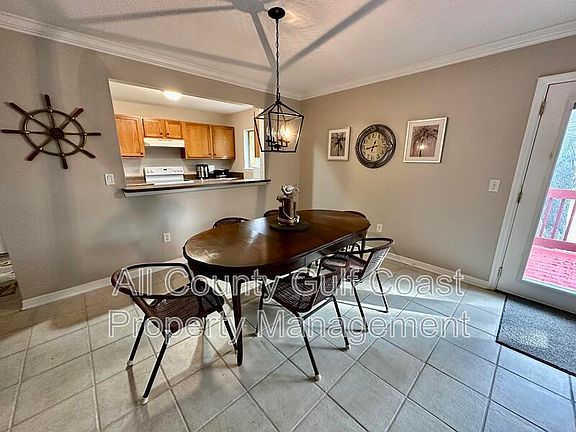 5th image of 1877 Toucan Way Unit 401
