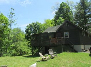 1 Laurel Lake Rd, Stockholm, NJ 07460