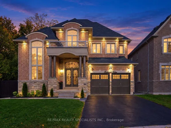 54 Berkwood Holw, Brampton, ON L6Y 2Y1