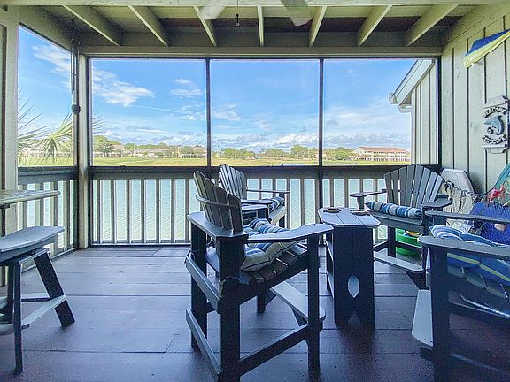 5th image of 135 Driftwood Bay S Unit 218
