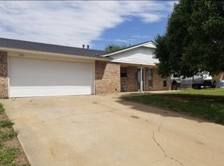 105 Mohawk Ave, Geronimo, OK 73543