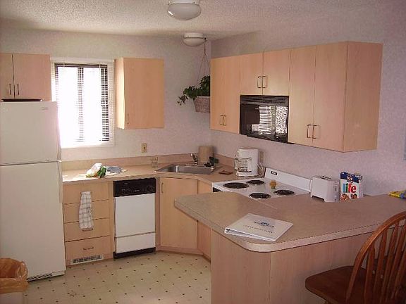 4th image of 20785 170th St